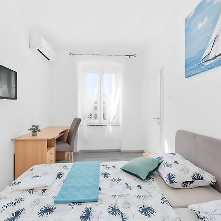 Little Flower City Studio 5 - Rijeka Rent المظهر الخارجي الصورة